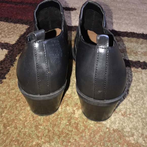 Abound Black Pointed Western Ankle Booties - Picture 4 of 8